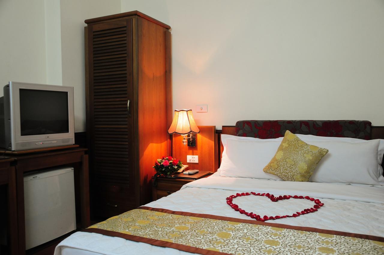 Thai Ha Hotel Hanoi Exterior photo